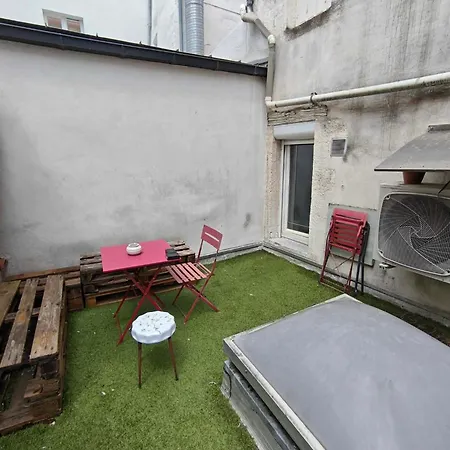 Cocon Design Et Terrasse Au Calme Sur Le Vieux Port *