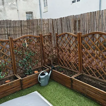 Cocon Design Et Terrasse Au Calme Sur Le Vieux Port Apartmán