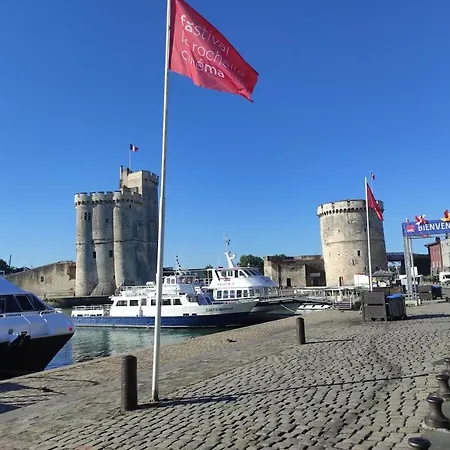 Cocon Design Et Terrasse Au Calme Sur Le Vieux Port 公寓